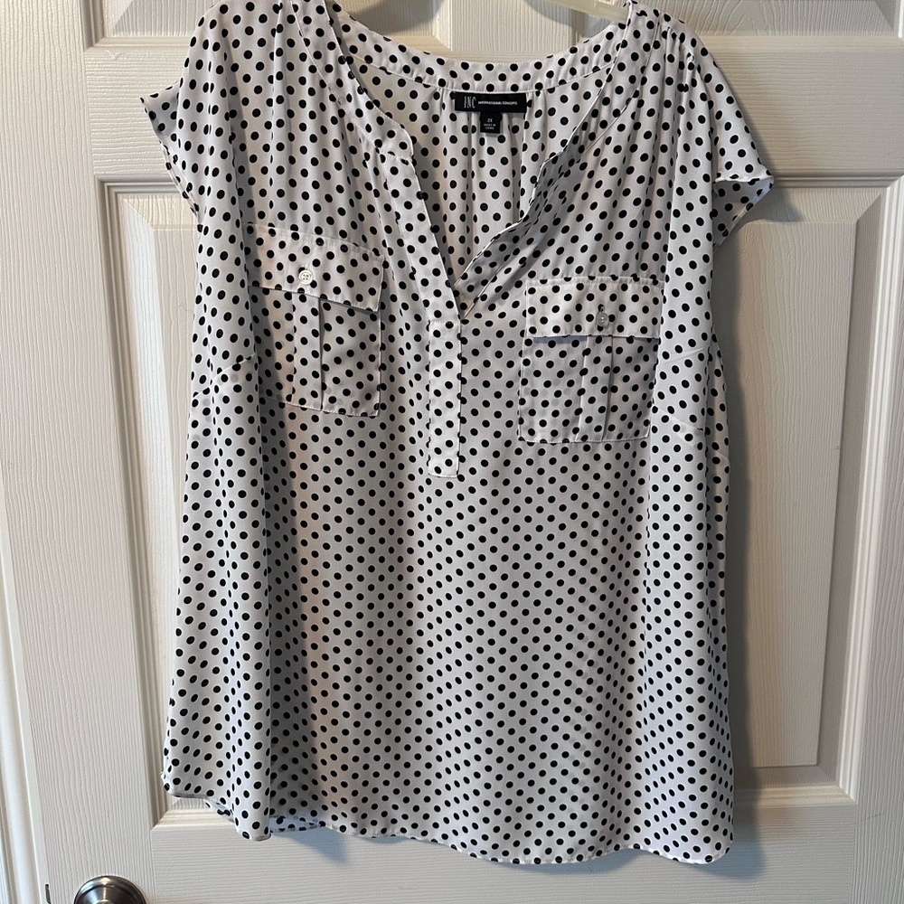 INC vneck  front pocket Polka Dot Women's blouse 1x